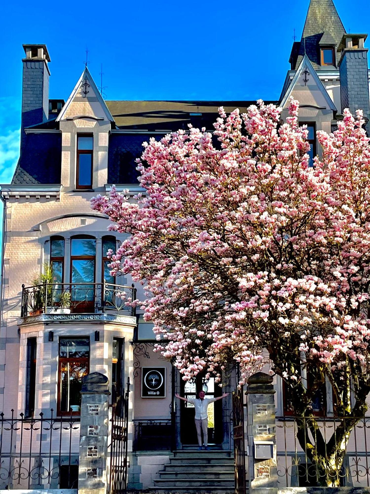 Homestay Villa O Virton Esterno foto