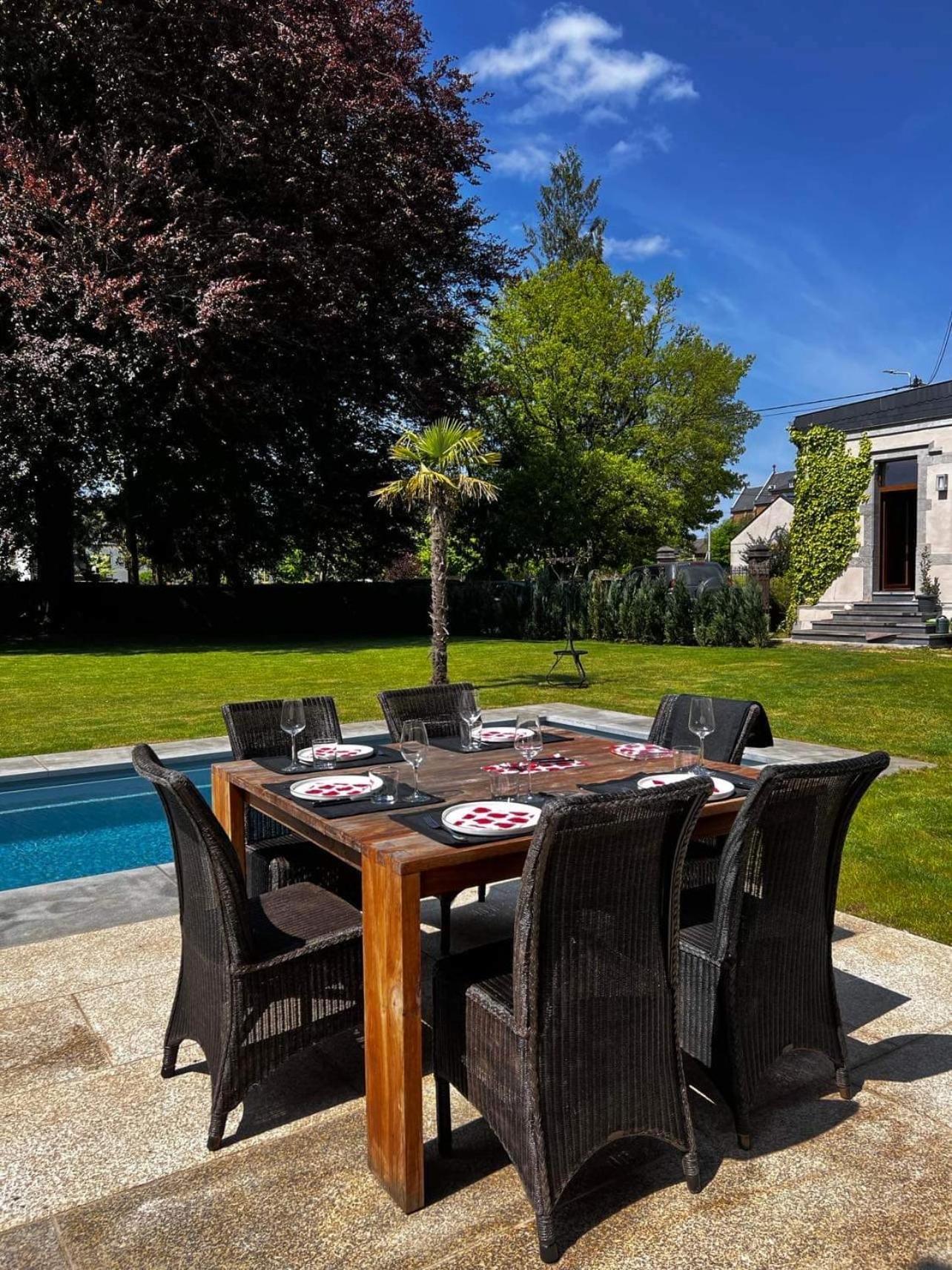 Homestay Villa O Virton Esterno foto