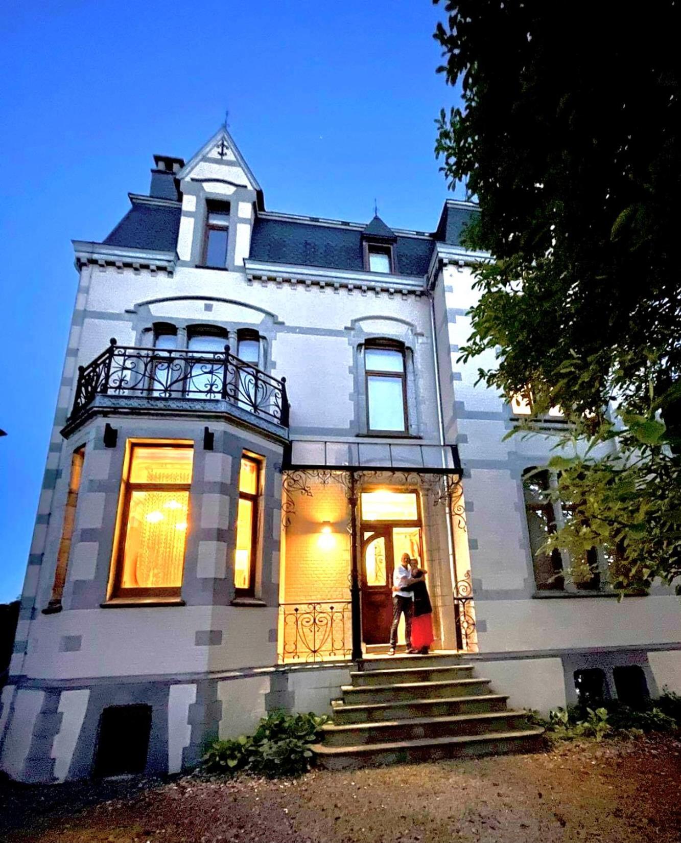 Homestay Villa O Virton Esterno foto