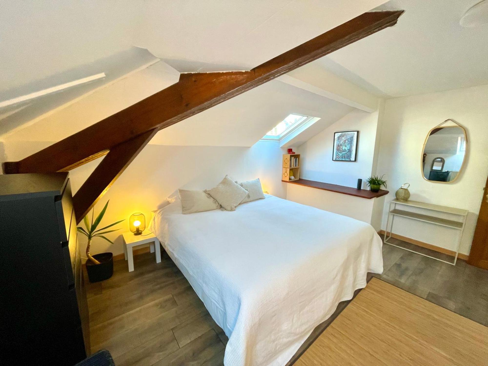 Homestay Villa O Virton Esterno foto