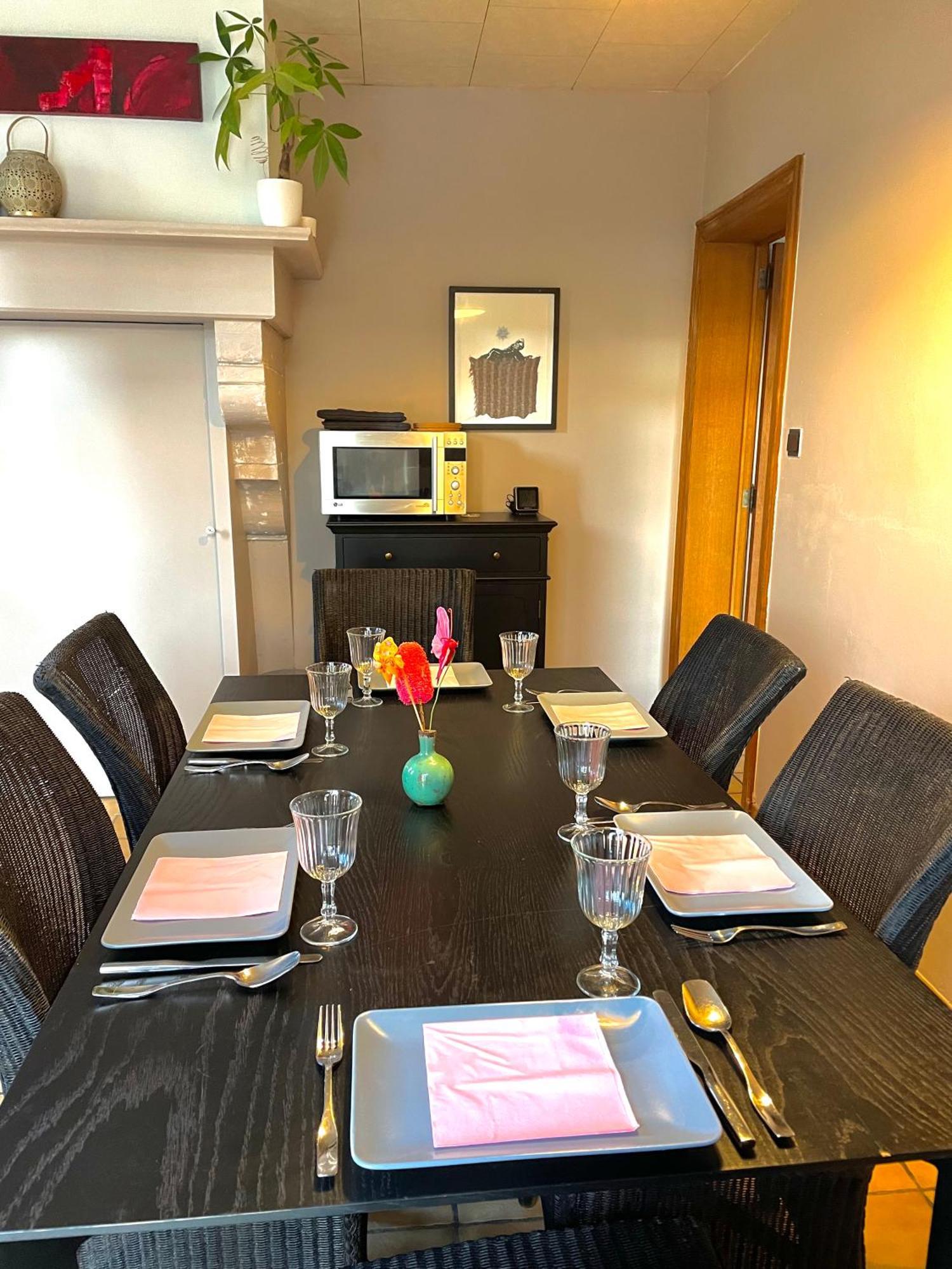 Homestay Villa O Virton Esterno foto