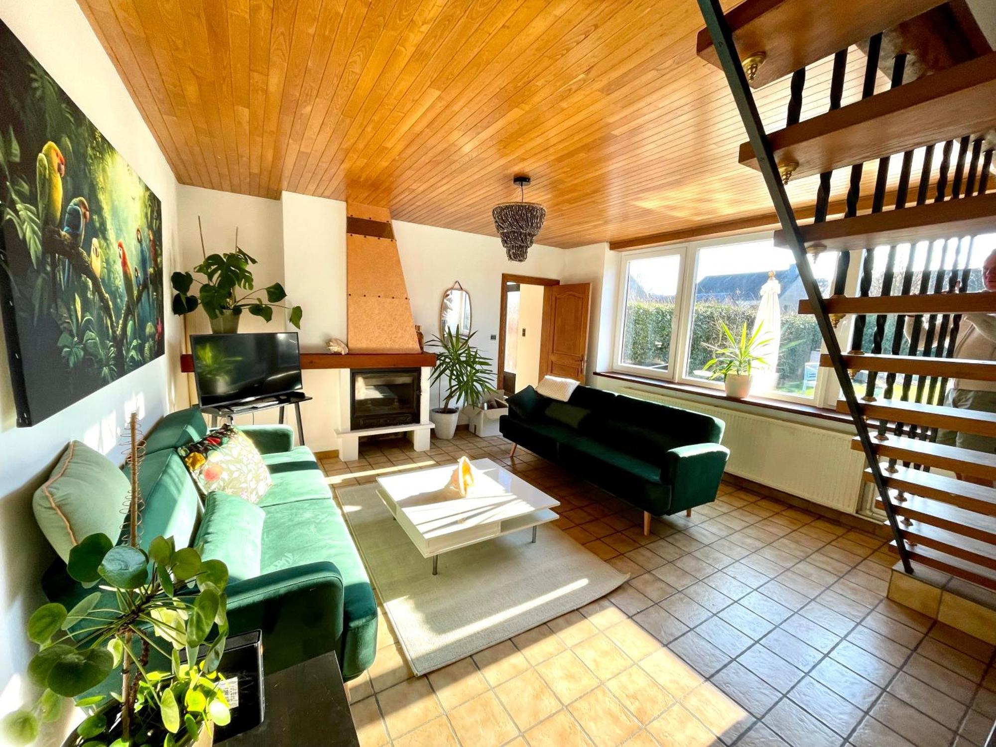 Homestay Villa O Virton Esterno foto
